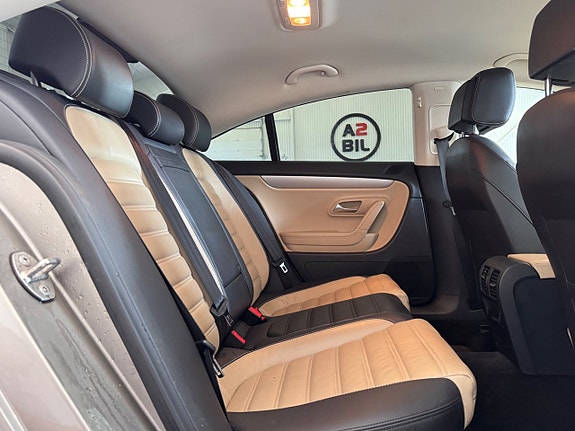 Volkswagen CC 17 of 27