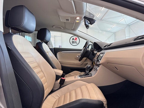 Volkswagen CC 13 of 27