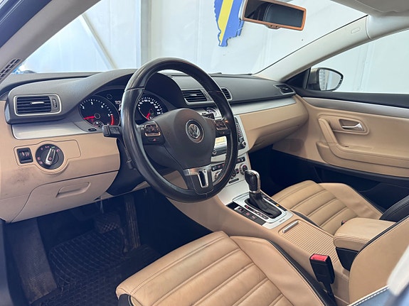 Volkswagen CC 10 of 27
