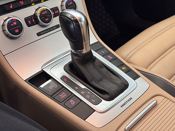 Volkswagen CC 23 of 27