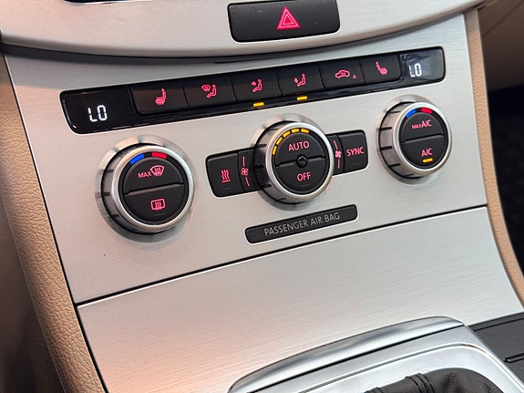 Volkswagen CC 22 of 27