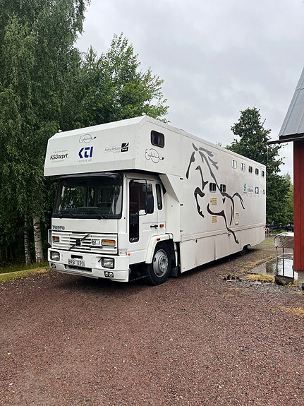 Volvo 2 of 10