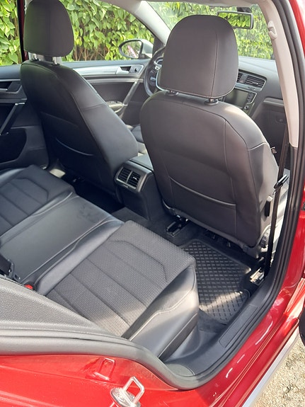Volkswagen Golf Alltrack 7 of 12