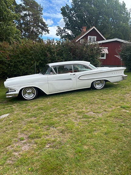 Edsel Pacer 9 of 12