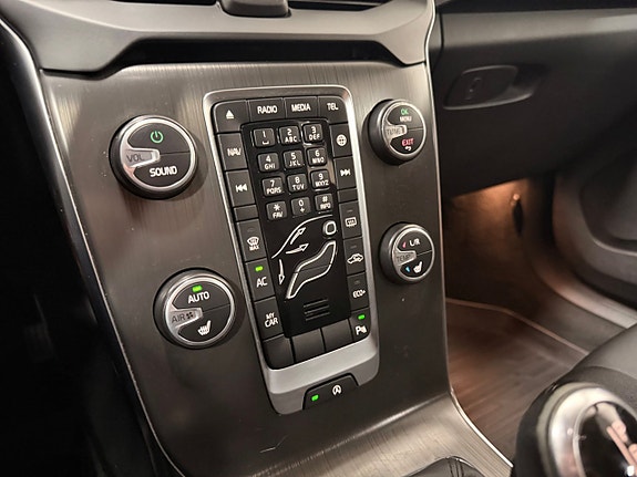 Volvo V40 22 of 27