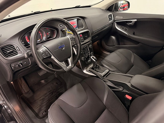 Volvo V40 10 of 27
