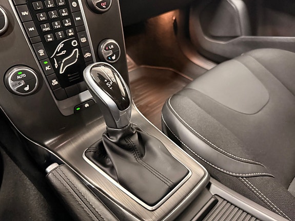 Volvo V40 23 of 27