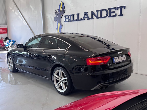 Audi A5 4 of 27