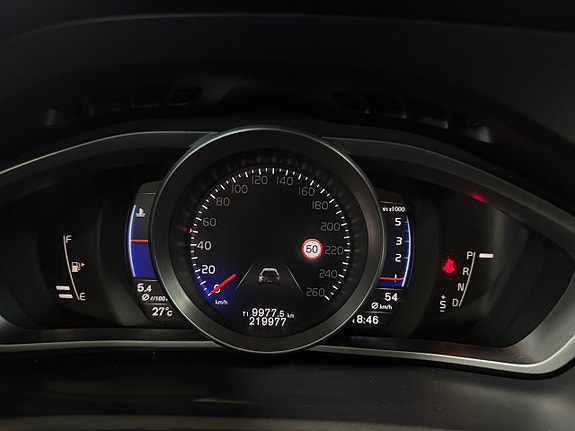 Volvo V40 17 of 24