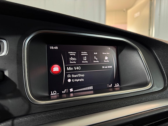 Volvo V40 14 of 24
