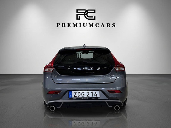 Volvo V40 6 of 24