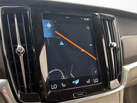 Volvo V90 Cross Country 20 of 30
