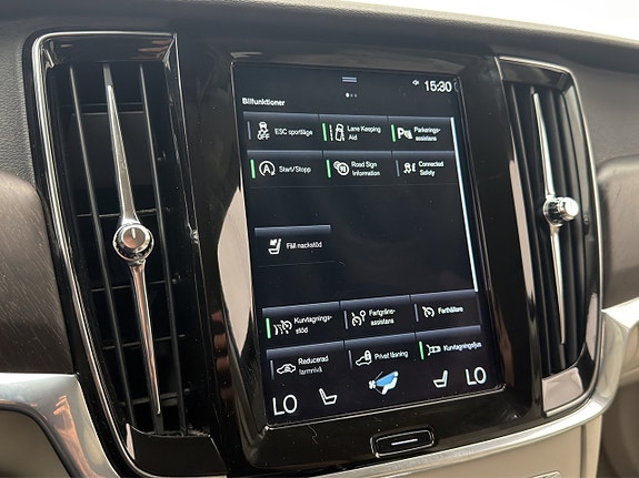 Volvo V90 Cross Country 23 of 30