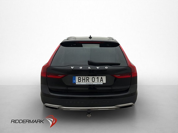 Volvo V90 Cross Country 6 of 30