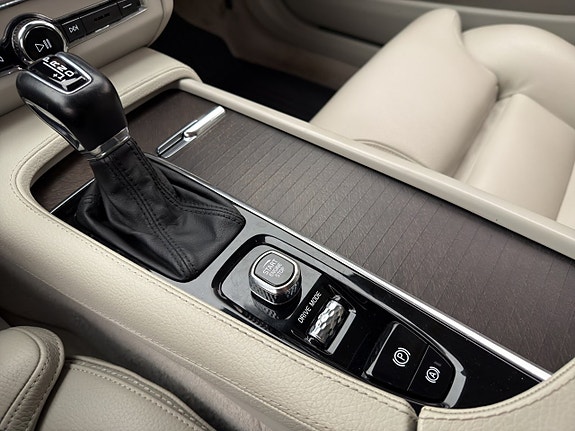 Volvo V90 Cross Country 28 of 30