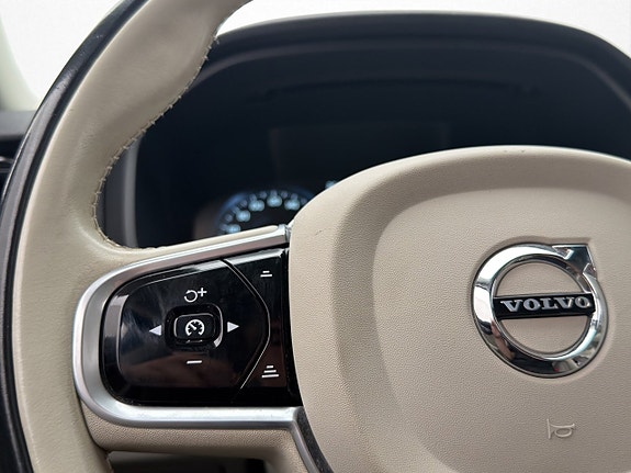 Volvo V90 Cross Country 15 of 30