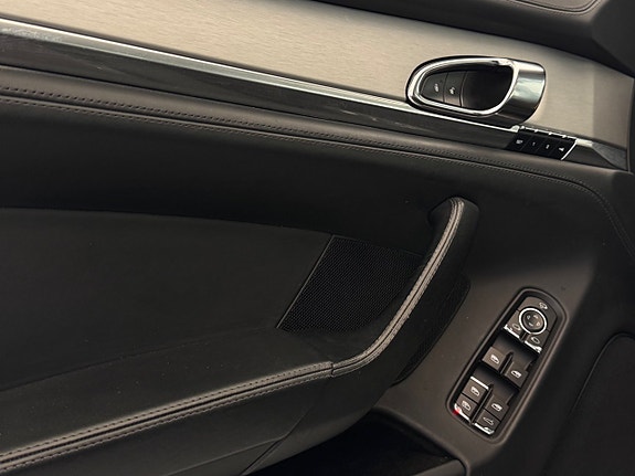 Porsche Panamera 4 28 of 28