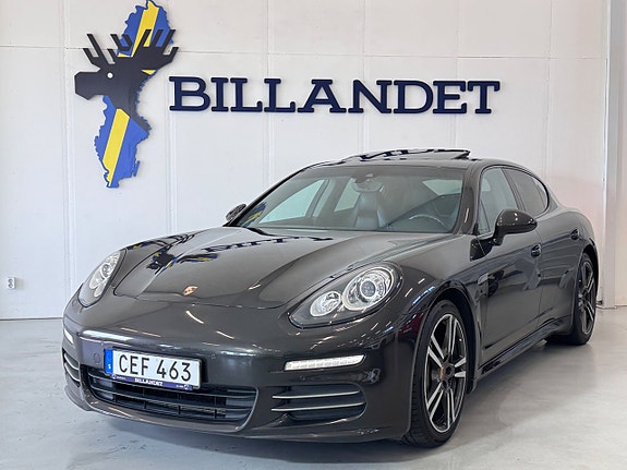Porsche Panamera 4 2 of 28