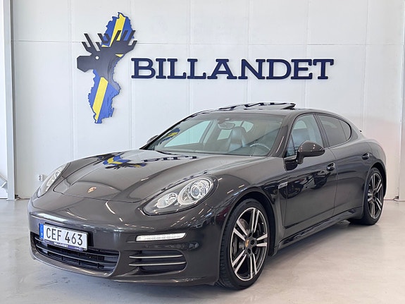 Porsche Panamera 4