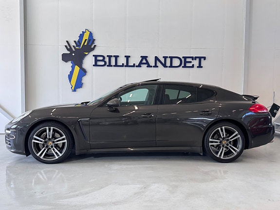 Porsche Panamera 4 3 of 28