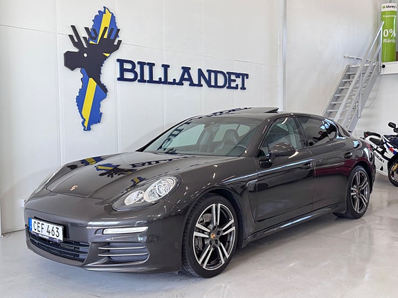 Porsche Panamera 4 8 of 28