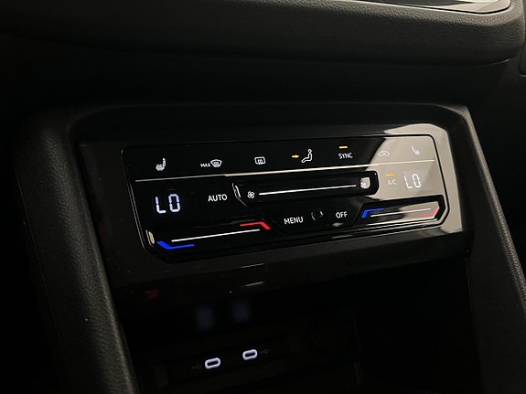 Volkswagen Tiguan 24 of 30