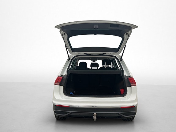 Volkswagen Tiguan 28 of 30