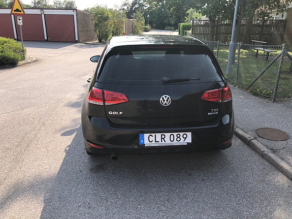 Volkswagen Golf VII 3 of 7