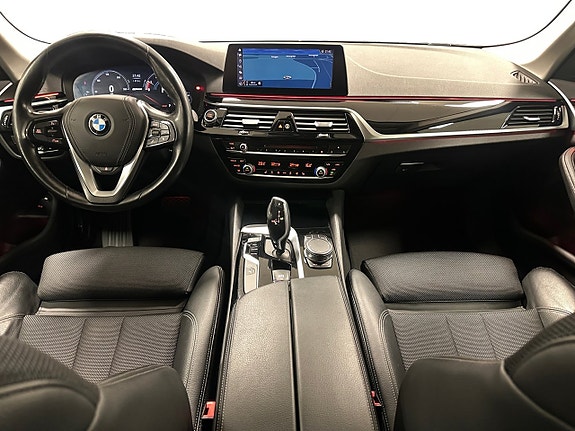 BMW 530e 10 of 15