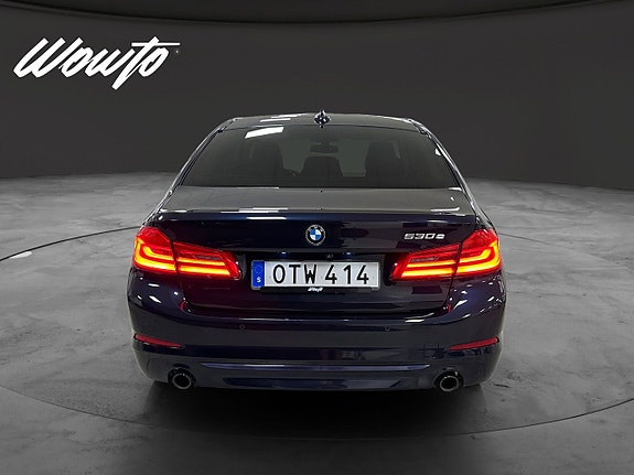 BMW 530e 6 of 15