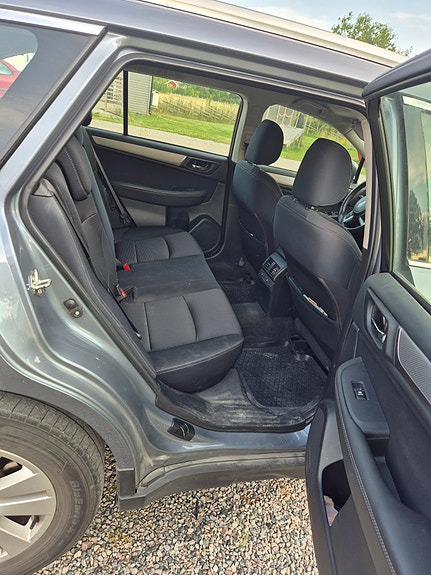 Subaru Outback 6 of 9
