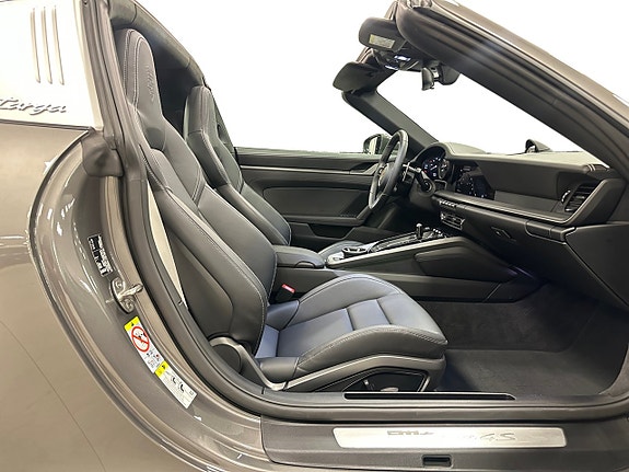 Porsche 911 Targa 4S 12 of 15