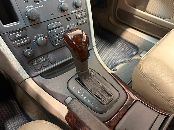 Volvo S80 14 of 19