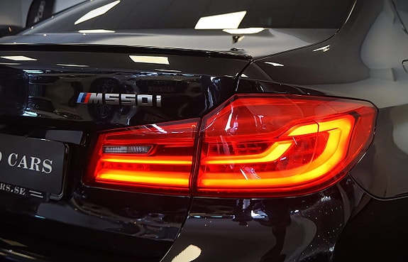 BMW M550i 13 of 30