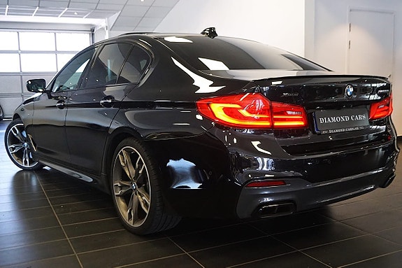 BMW M550i 5 of 30