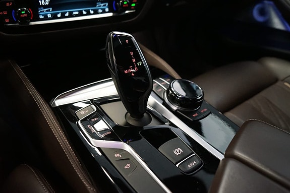BMW M550i 21 of 30