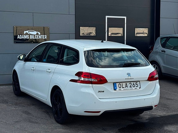 Peugeot 308 SW 4 of 15