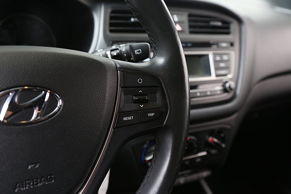 Hyundai i20 16 of 23