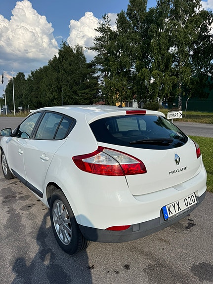 Renault Megane III 4 of 12