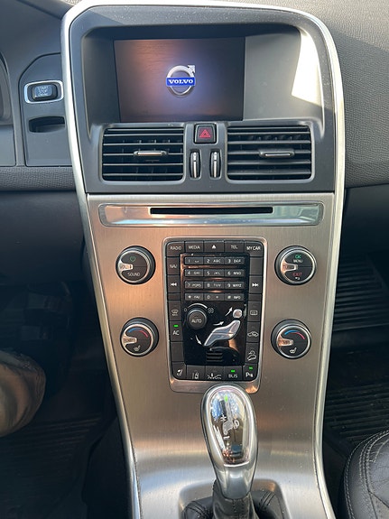 Volvo XC60 7 of 8