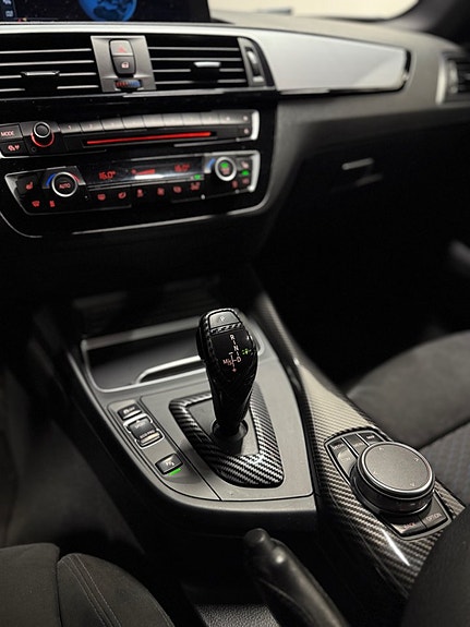 BMW M140i 26 of 27
