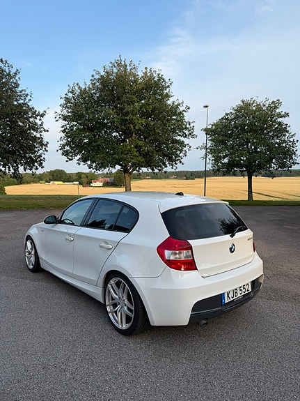 BMW 120d 5 of 7