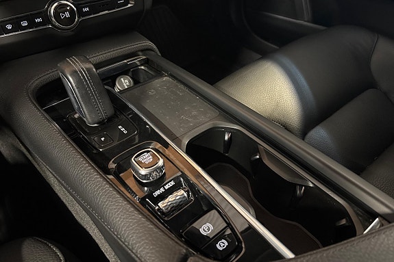 Volvo V90 Cross Country 19 of 26
