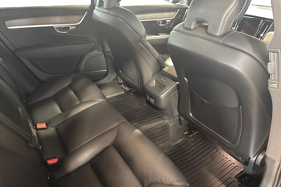 Volvo V90 Cross Country 21 of 26