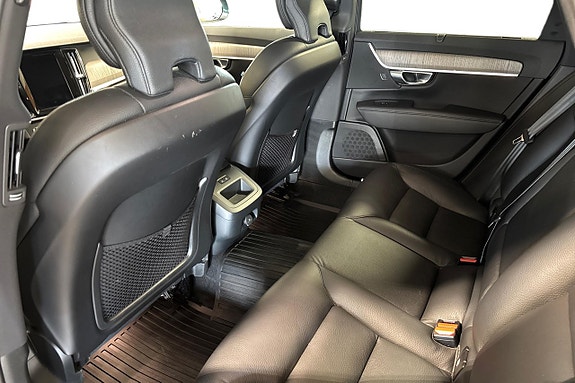 Volvo V90 Cross Country 22 of 26