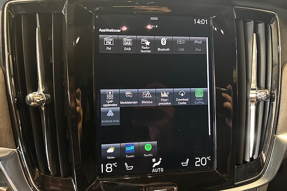 Volvo V90 Cross Country 18 of 26