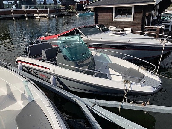 Sting 485 S NY -22 Mercury F60 -26 5 års garanti 5 of 8