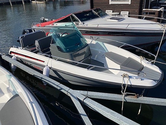 Sting 485 S NY -22 Mercury F60 -26 5 års garanti 7 of 8
