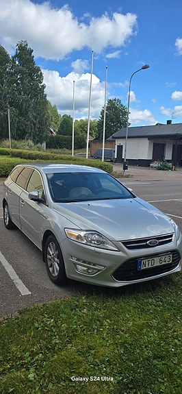 Ford Mondeo 2 of 9