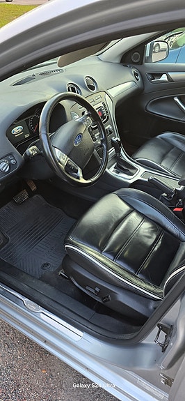 Ford Mondeo 3 of 9